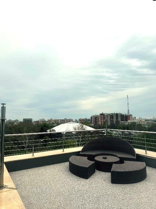 Penthouse Parcul Circului | 82 Mp Utili + Terasa de 64 Mp | View Splendid