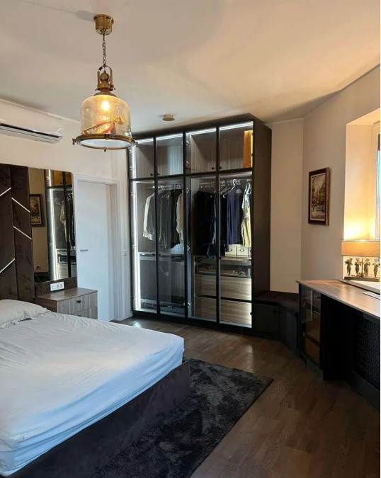 Apartament 2 Camere Deosebit | 2 Parcari & Boxa | 105 mp | Palatul Parlamentului