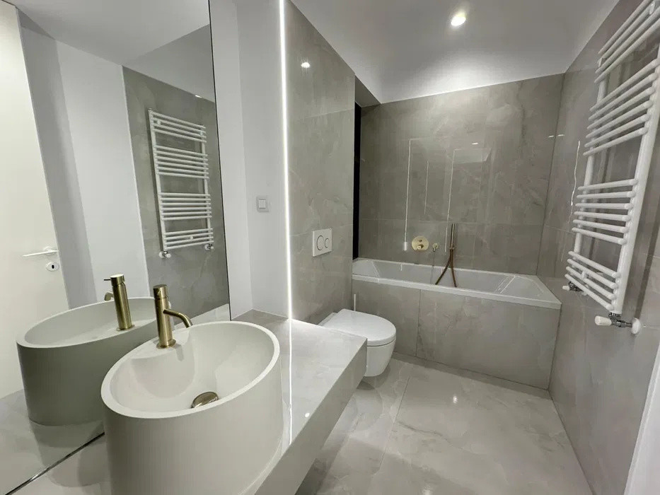 Apartament 2 camere | Cortina North | Prima închiriere | Parcare inclusă