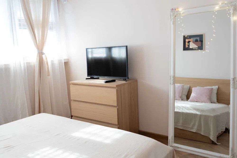 Apartament 2 camere | Centrala de bloc | Renovat | Romana-Universitate