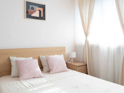 Apartament 2 camere | Centrala de bloc | Renovat | Romana-Universitate