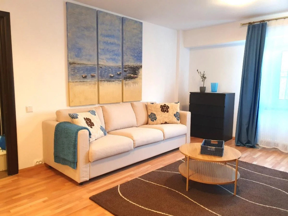 Apartament 3 camere de închiriat – Aviației | Parcare