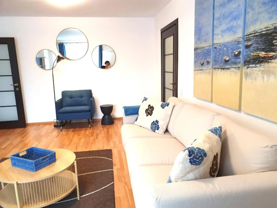 Apartament 3 camere de închiriat – Aviației | Parcare