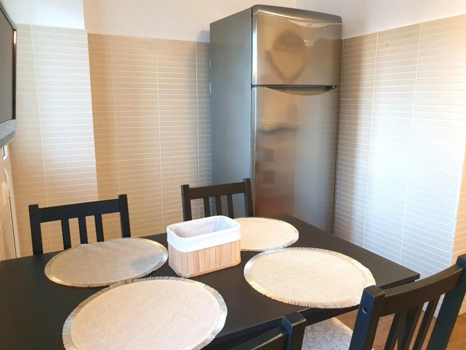 Apartament 3 camere de închiriat – Aviației | Parcare