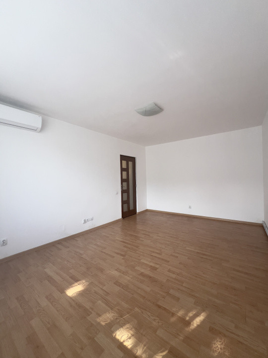 Apartament unic 6 camere | 2 apartamente de 3 camere conectate| 1 Decembrie 1918