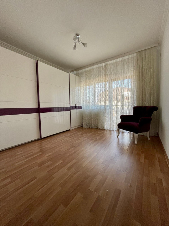 Casă 6 camere | Finisaje Premium cu Marmură | Oras Pantelimon