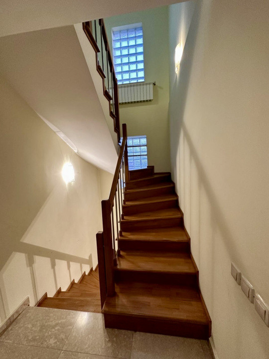 Casă 6 camere | Finisaje Premium cu Marmură | Oras Pantelimon