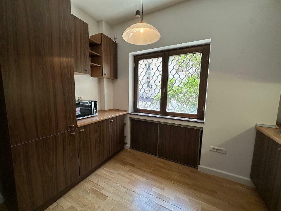 Apartament 3 camere | 2 Boxe pentru depozitare | 88 MP | Primaverii