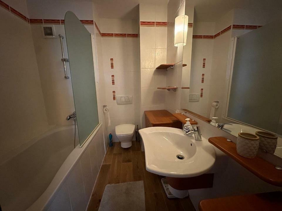 Apartament 3 camere | 2 Boxe pentru depozitare | 88 MP | Primaverii