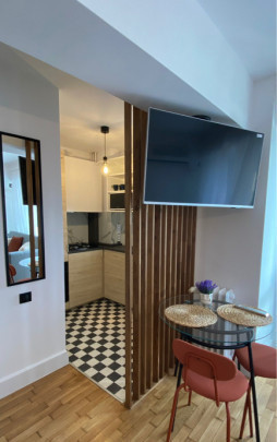 Garsoniera Moderna | Vedere Spate | Boiler | Titulescu