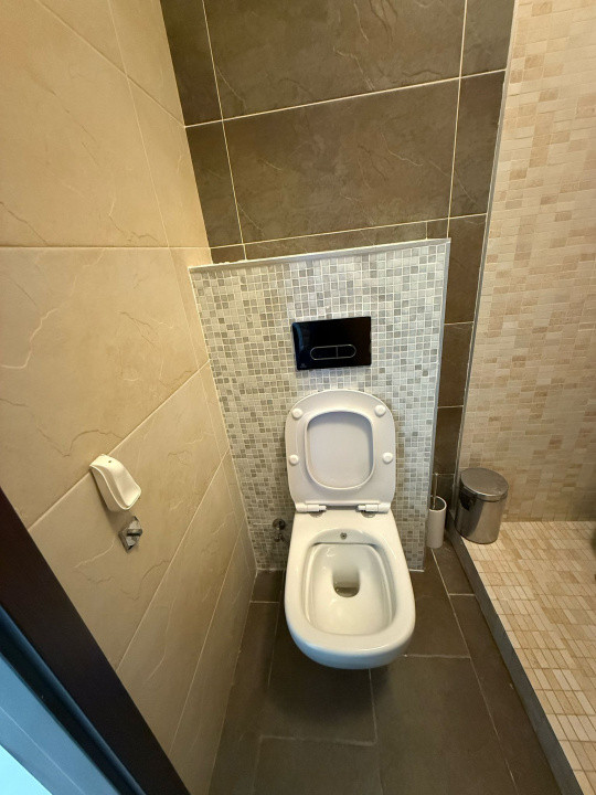 APARTAMENT 3 CAMERE| ZONA BENASA| TERASA 50MP| 2 LOCURI DE PARCARE