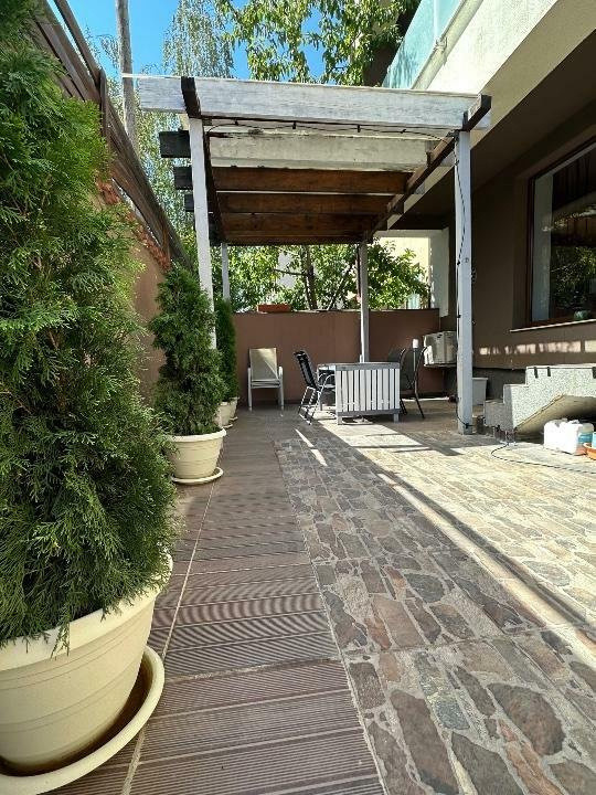 APARTAMENT 3 CAMERE| ZONA BENASA| TERASA 50MP| 2 LOCURI DE PARCARE