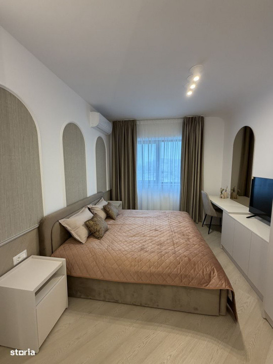 Apartament 3 camere de închiriat | Etaj 3 | Balcon 10 mp | Cortina North