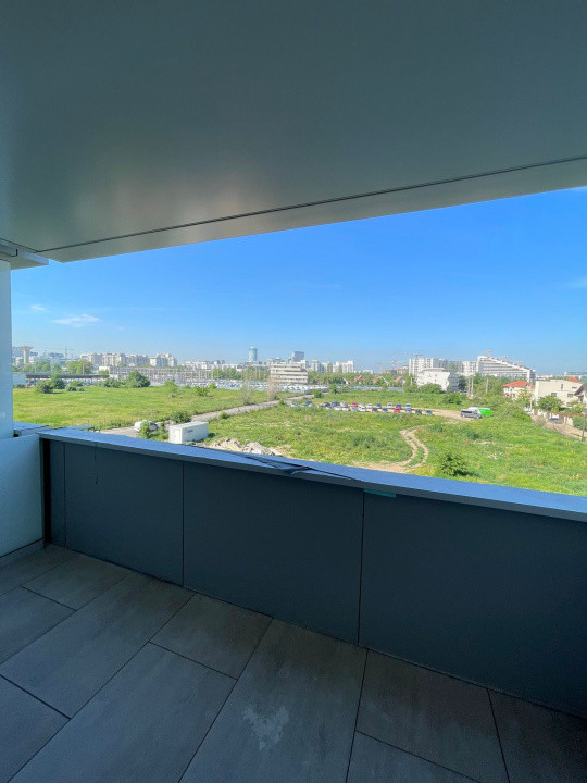 Apartament 3 camere de închiriat | Etaj 3 | Balcon 10 mp | Cortina North