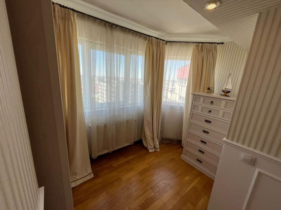 Apartament 3 camere | 104 mp | Centrală proprie | Renovare | Lux