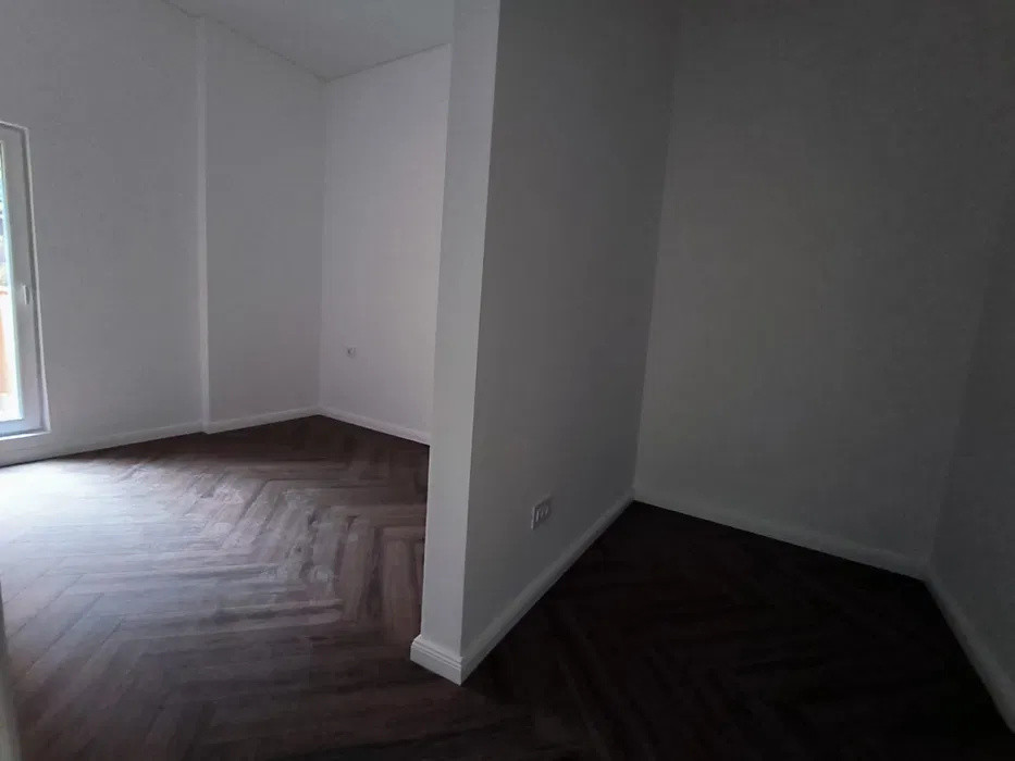 Spațiu Comercial Modern cu Terasă în Ambiance Residence | Vizibilitate Excelentă