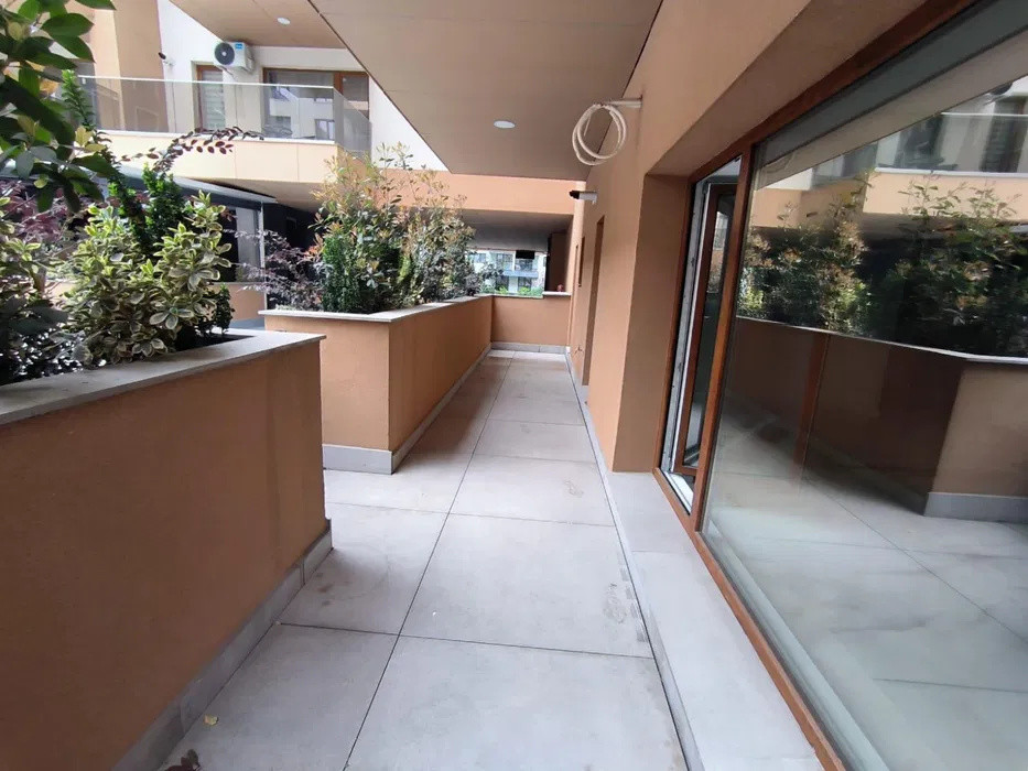 Spațiu Comercial Modern cu Terasă în Ambiance Residence | Vizibilitate Excelentă