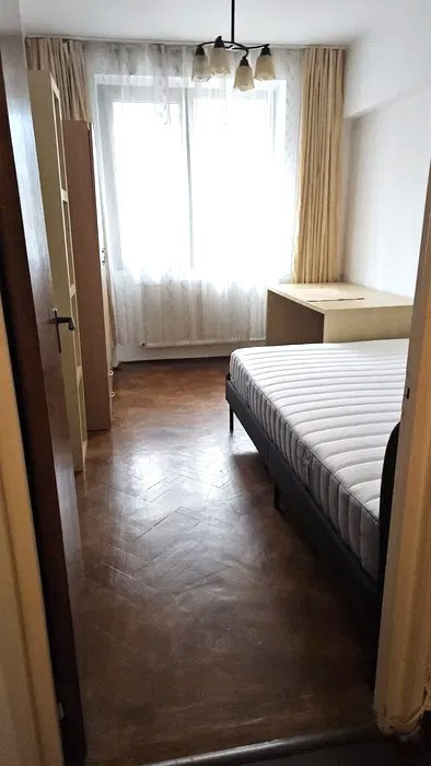 APARTAMENT DE 3 CAMERE, MODERN, RENOVAT, TEI