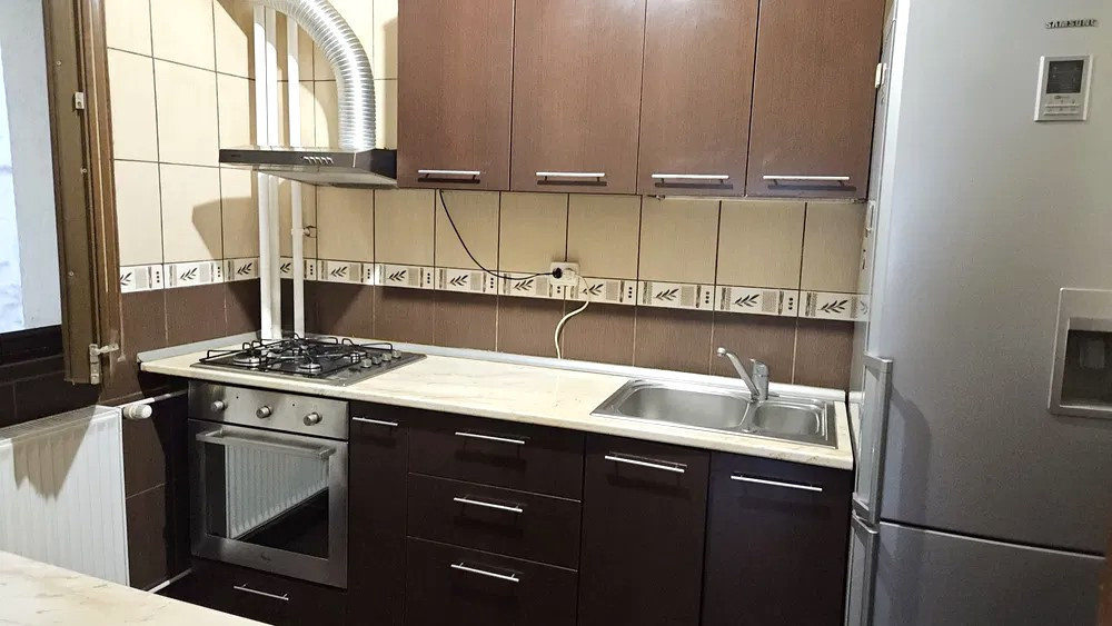 APARTAMENT DE 3 CAMERE, MODERN, RENOVAT, TEI