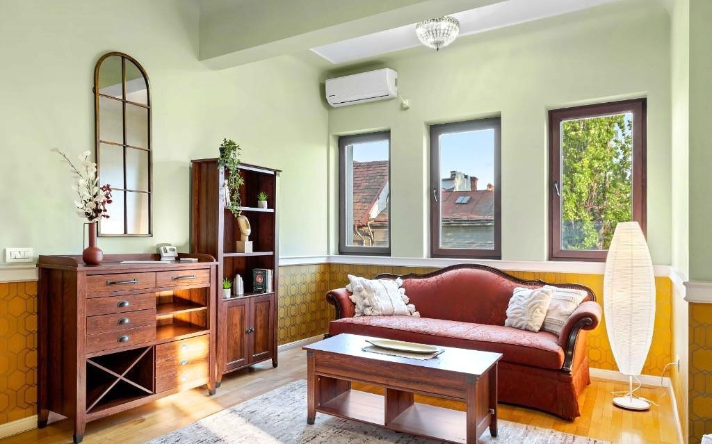 APARTAMENT DE 3 CAMERE | CENTRALA PROPRIE | PIATA VICTORIEI-DR FELIX