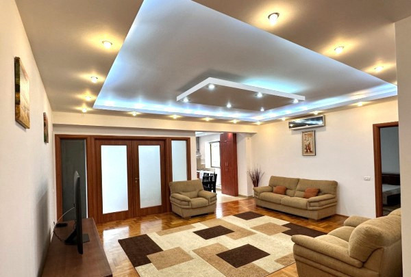 APARTAMENT DE 3 CAMERE, PARCARE, HERASTRAU