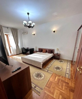 APARTAMENT DE 3 CAMERE, PARCARE, HERASTRAU
