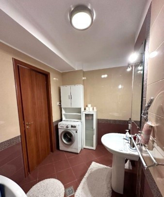 APARTAMENT DE 3 CAMERE, PARCARE, HERASTRAU