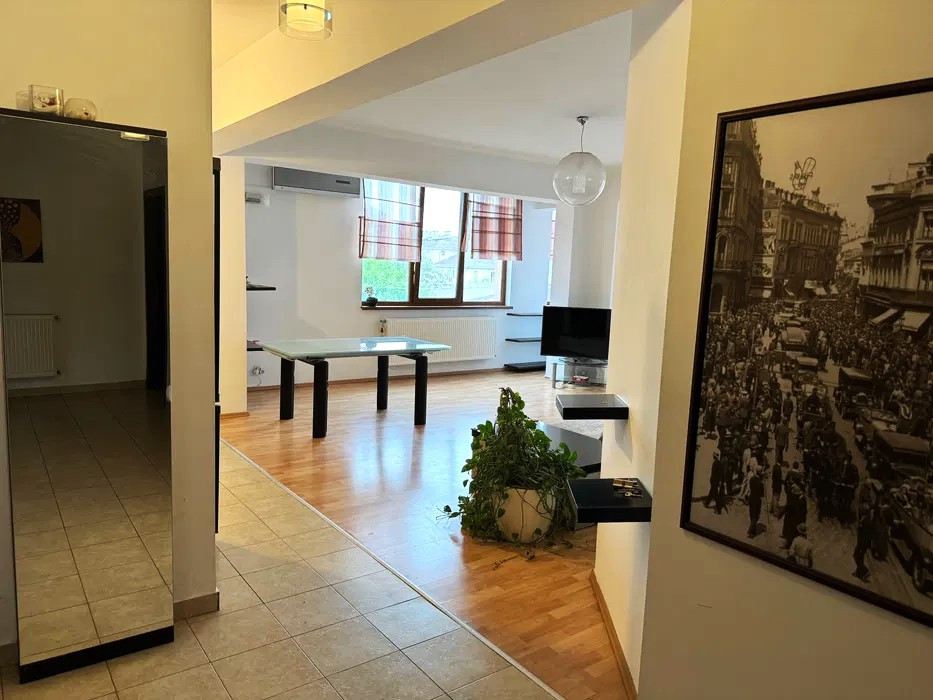 Apartament 3 Camere de Închiriat Domenii | Bloc Nou | Parcare & Boxă | Metrou 