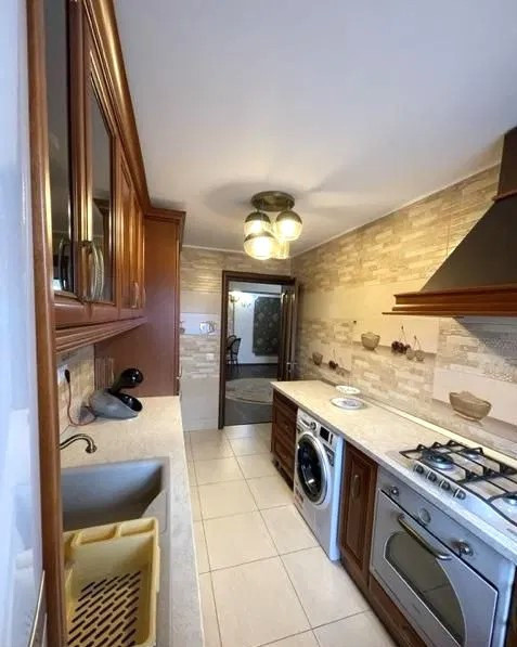 APARTAMENT 3 CAMERE, CENTRALA PROPRIE, P-TA ALBA IULIA
