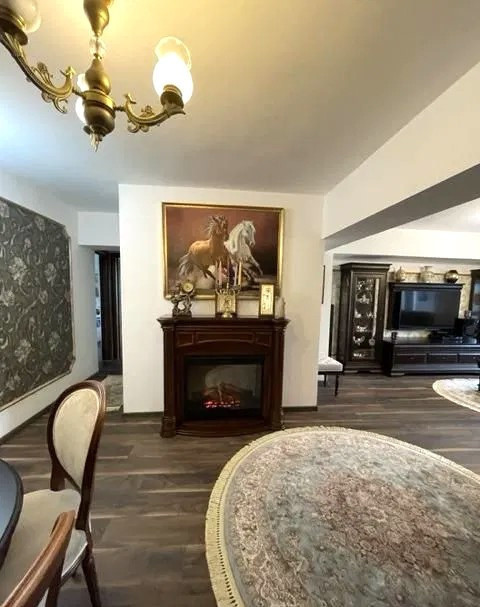 APARTAMENT 3 CAMERE, CENTRALA PROPRIE, P-TA ALBA IULIA
