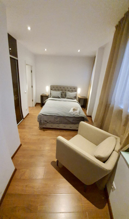 Apartament 3 Camere de Vânzare | Piata Romana | 74 MP | Boxa si loc de parcare