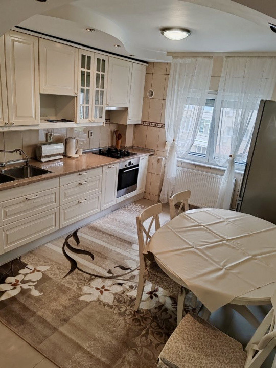 Apartament de 3 camere | Bulevardul Unirii