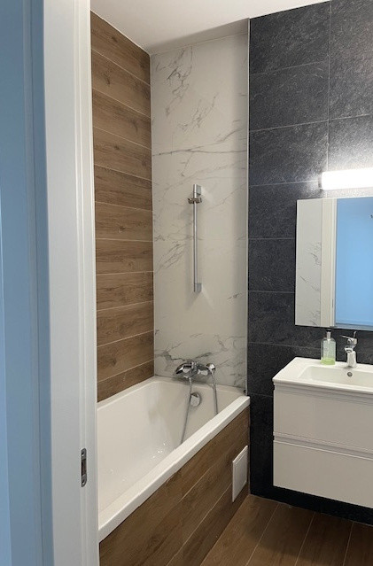 APARTAMENT DE 2 CAMERE | ZONA SISESTI | LOC DE PARCARE