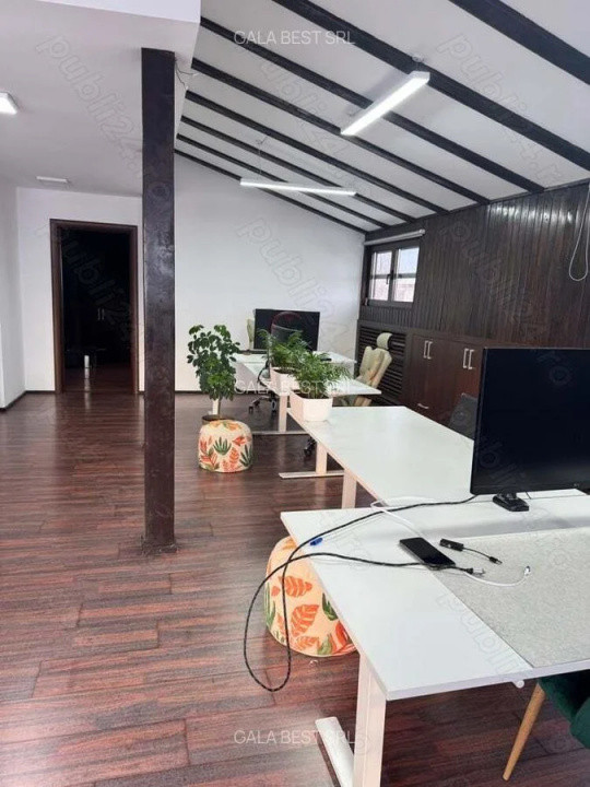 Vilă tip duplex pentru birouri | 8 camere, curte, 4 parcări | Băneasa–Sisești