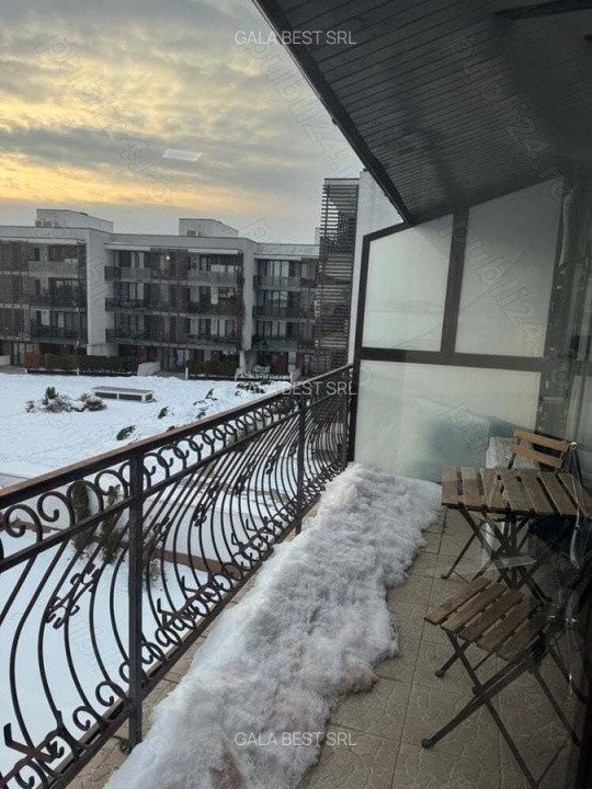 Vilă tip duplex pentru birouri | 8 camere, curte, 4 parcări | Băneasa–Sisești