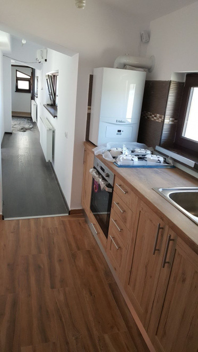 Apartament 3 camere în vilă | Curte | Ideal pentru firme