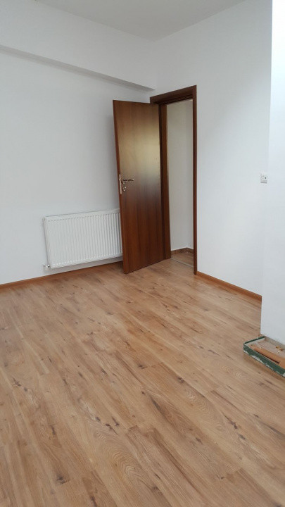 Apartament 3 camere în vilă | Curte | Ideal pentru firme