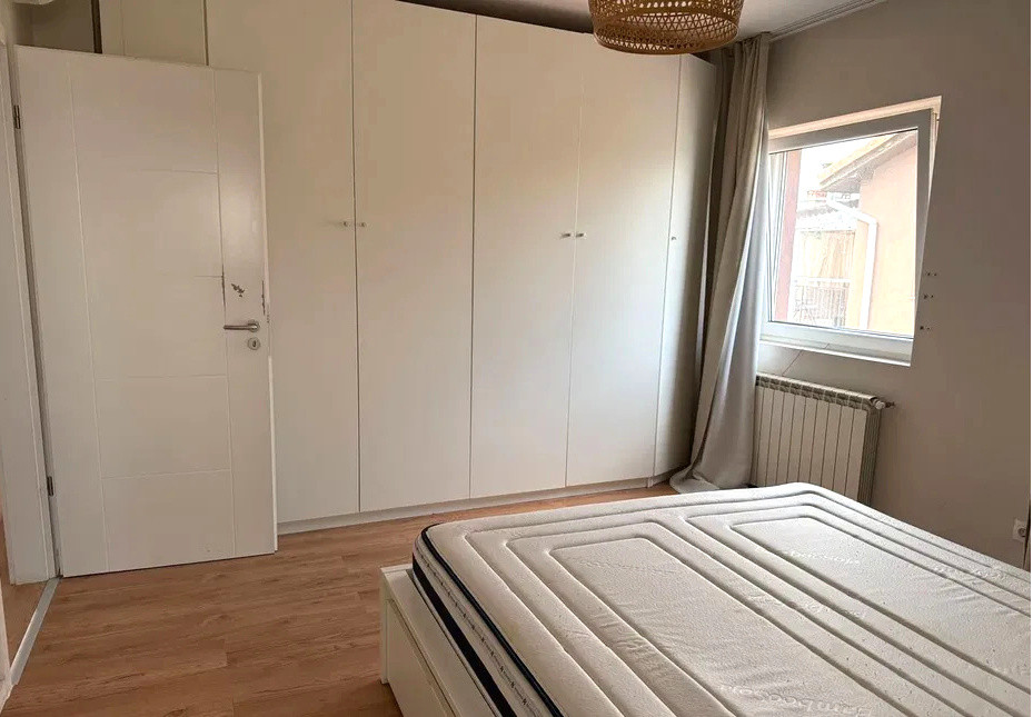 Apartament de 3 camere de inchiriat | Terasa 41 MP | Parcare | Scoala Americana