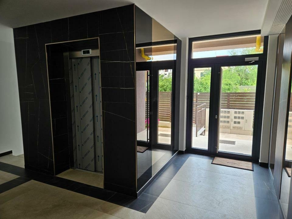 STUDIO SPAȚIOS CU TERASĂ 25 MP | DAMAROAIA | PARCARE | 