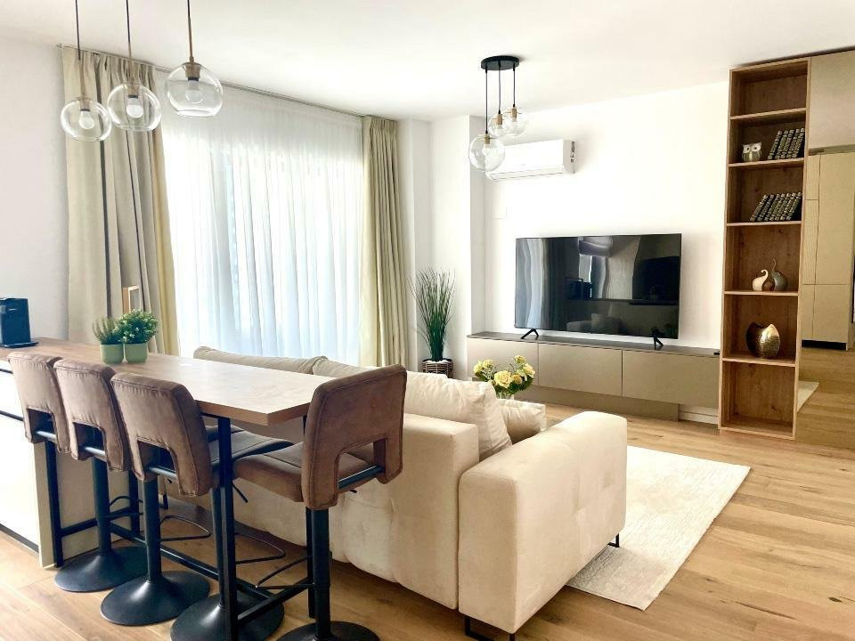 Apartam 2 Camere | 60 mp | Etaj 7 | Parcare Subterană Inclusă | Metrou Pipera