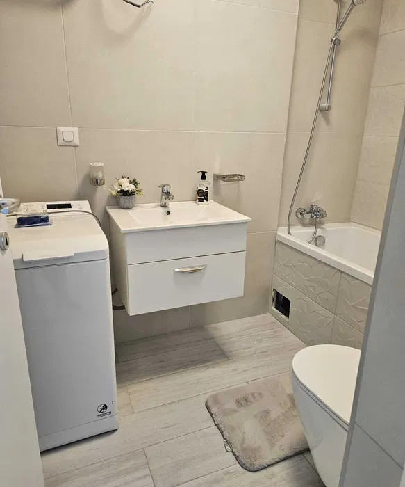 Apartament de 2 camere | Zona baneasa | 2 Bai | 67 mp Utili