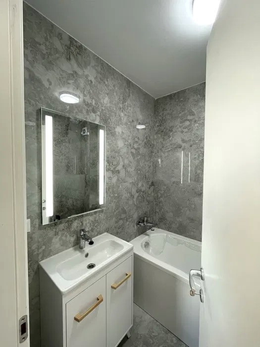 Apartament 3 camere de închiriat | Herăstrău | Parcare inclusă