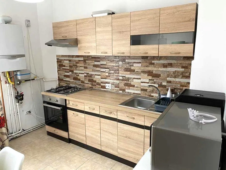 Apartament de 2 camere | Centrala proprie | Piata Romana