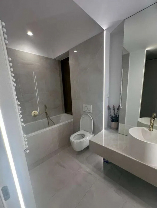 Apartament de 3 camere | Cortina North | 80 mp Utili | Parcare