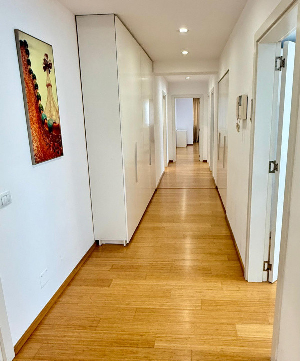 Apartament de 4 camere | Gradina 95mp | Parcare |  Zona Iancu Nicolae