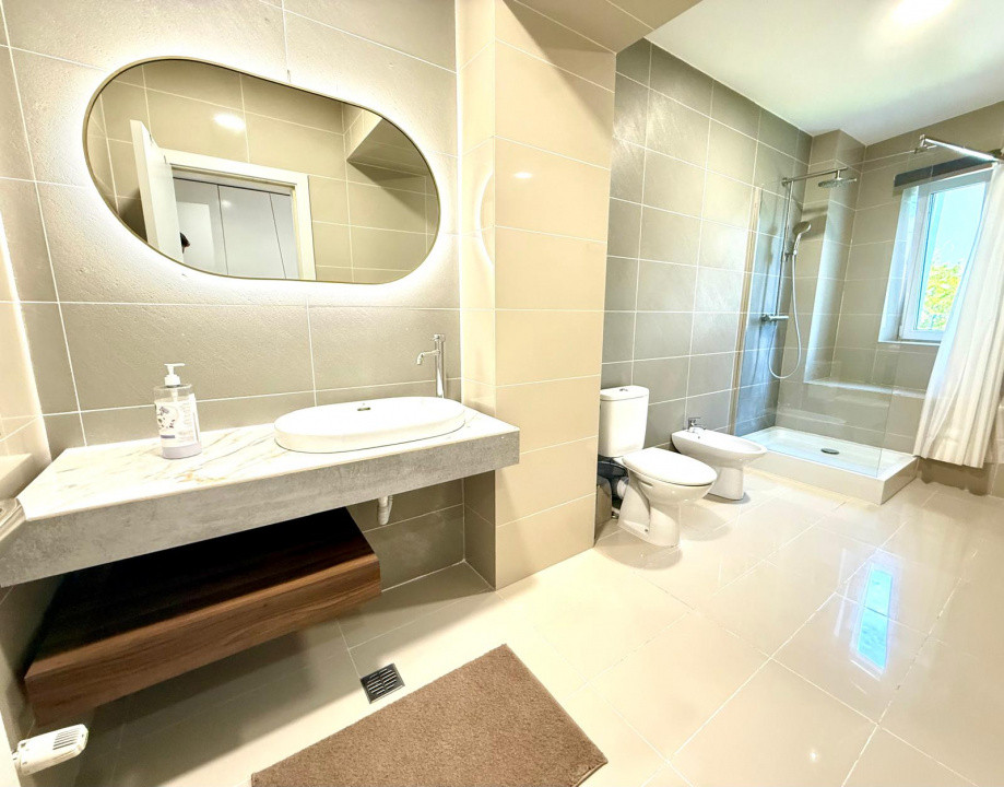 Apartament de 4 camere | Gradina 95mp | Parcare |  Zona Iancu Nicolae