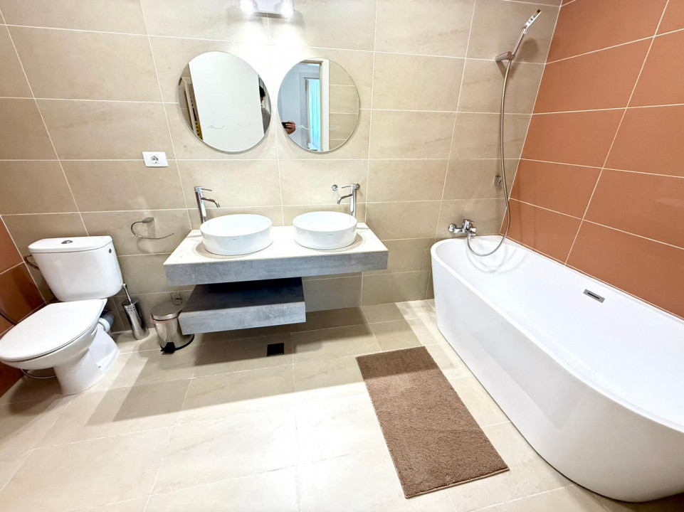 Apartament de 4 camere | Gradina 95mp | Parcare |  Zona Iancu Nicolae