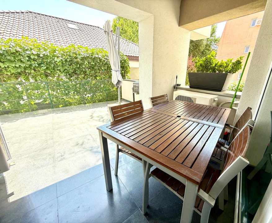 Apartament de 4 camere | Gradina 95mp | Parcare |  Zona Iancu Nicolae