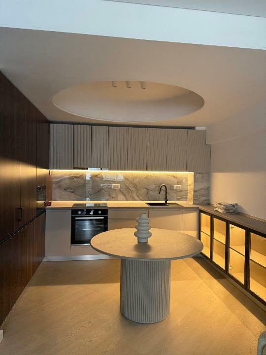 Aparatamen 3 camere | 68 mp + terasă 9 mp | Etaj 1/10 | Parcare inclusă