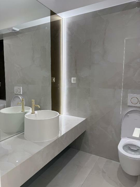 Aparatamen 3 camere | 68 mp + terasă 9 mp | Etaj 1/10 | Parcare inclusă
